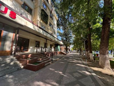 Фархадский рынок / 13 квартал / Продаётся Магазин