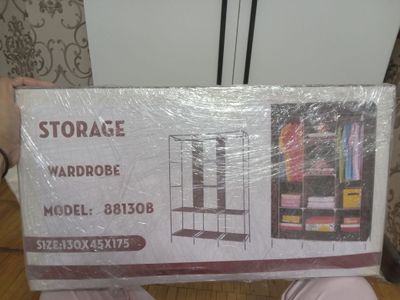 storage wardrobe. kiyim uchun shkaf