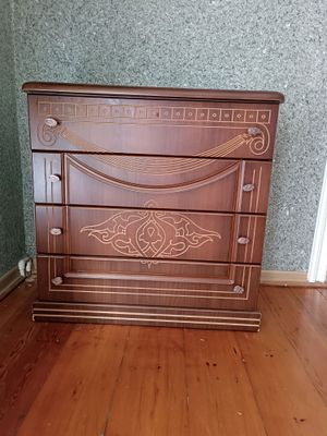 Спальный комплект кровать, трюмо, комод