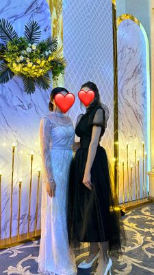 Платье идеальное, покупала за 100$отдам за 500тыс