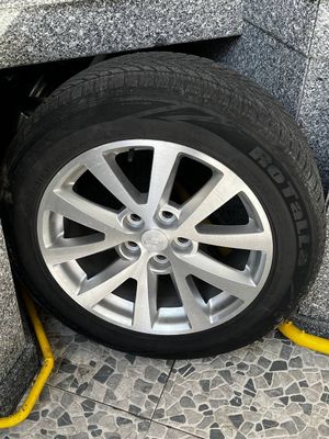 Диски с шинами R18 Malibu 1