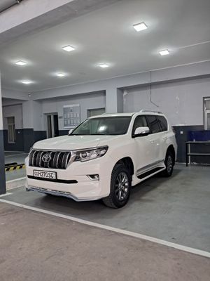 Toyota Land Cruiser 150