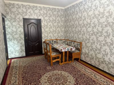 Chilonzor 8-kvartalda 2 xona 3 qilingan kvartira ijaraga ber