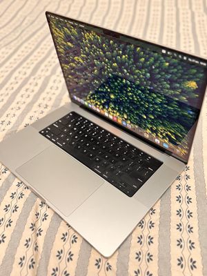 MacBook m2 Pro 16-inch