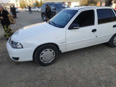 Нексия 2.1 сотилади
