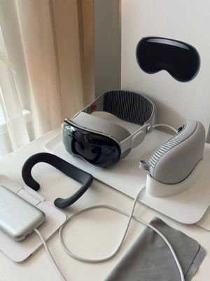 Продается Срочно Apple Vision Pro