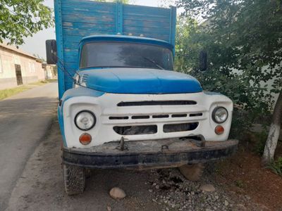 Зил 130 сотилади