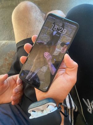 Realme s35 AirPods Pro