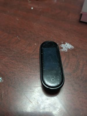 Mi band 4 не работает батарейка