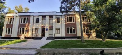 Продаётся нежилое здание на 10,36сот земли в М.Улугбекском р-не