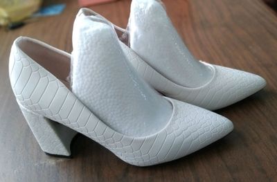 Elegant tufli