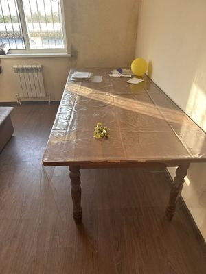 Katta stol. Divan, spalniy Tekinga beraman