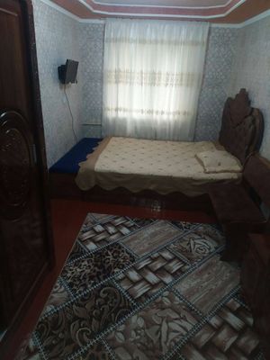 Сдается 2x комнатная квартира С обстановкой В горде Алмалыке