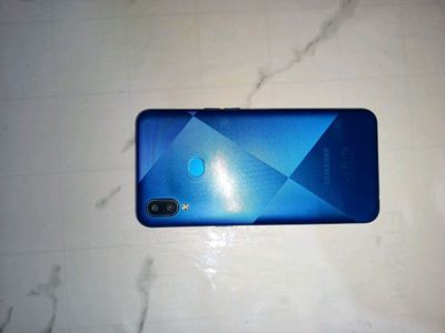 telefon sotiladi nomi: A 10 s. xotira: 32.2.