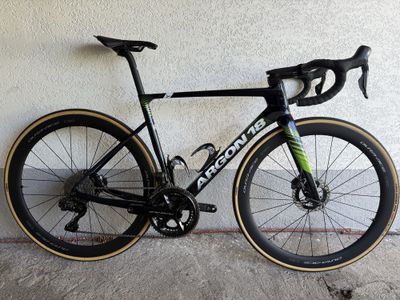 Велосипед шоссейный (Аргон 18) корбонывый оборудования dura-ace di 2 !