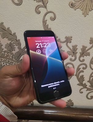 iPhone se 3 yaxshi holatda