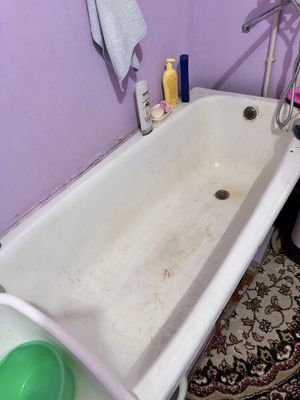 Продается ванна чугунная