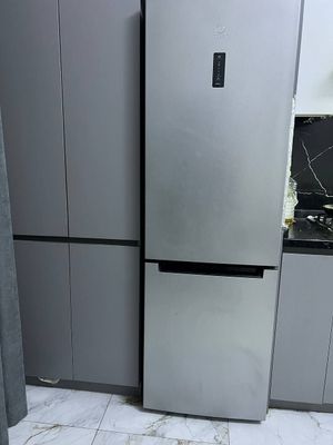 Indesit xolodilnik sotiladi