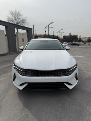 Kia k 5 yili 2022 yil 2 litrli ful bez luk