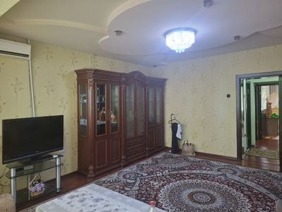 Чилонзор Парус 3 хона 2 чи этаж оила. 500.у.е+ реалтор хакки