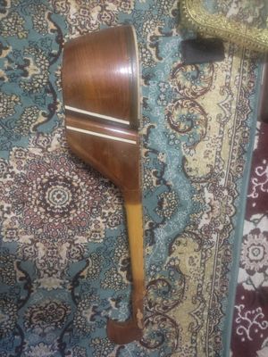 Musiqa asbobi gitara