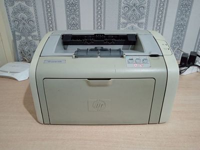 Принтер HP Laserjet 1020 в отличном состоянии.