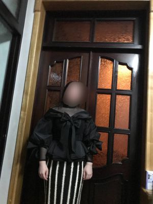 Narxi 1.200.000 razmeri turkda 42. 1marta kiyilgan