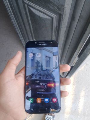 Samsung j 7 pro.