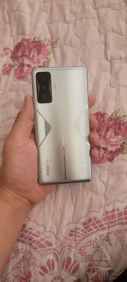 Xiaomi Poco F4 GT 5G 20/256GB Silver Igravoy Flagman Holati Yaxshi Zor