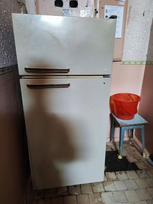 Продаётся холодильник в хорошем состоянии полностью рабочий