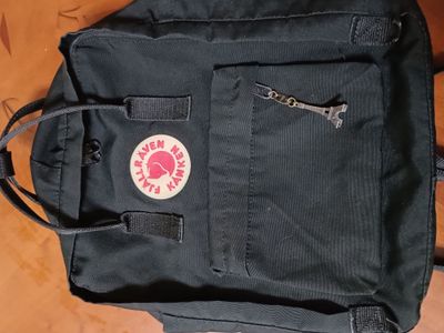 Kanken Black Sumkasi