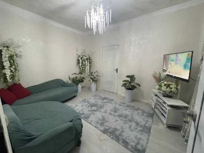Аренда 3х ком квартира Метро Космонавтов (ани)