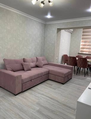 Продается 2х ком. квартира на Ц-4, ор-р: Алайский рынок, 55м2