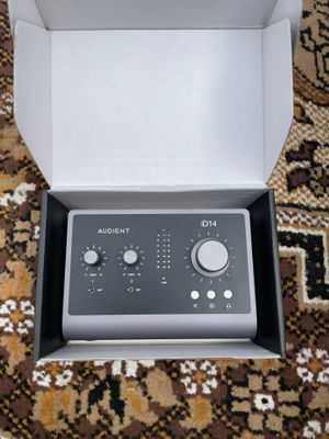 Звуковая карта Audient ID14. Made in England.