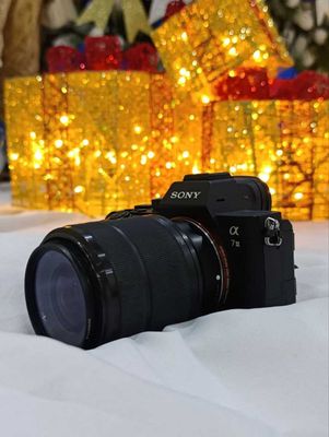 Fotoapparat Sony A7 III сатылады.