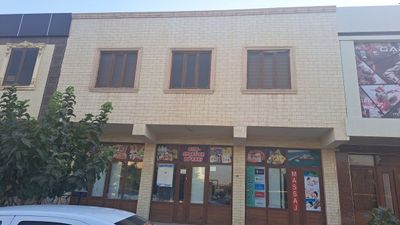Нотурар бино сотилади 2 каватли 205 м² ли савдо ва маиший хизматиш