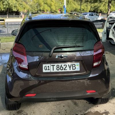 Spark 4 pozitsiya avtomat spark sotiladi