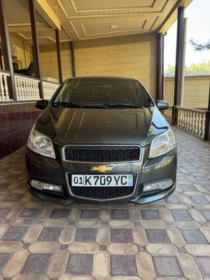 Nexia 3 sotiladi 4 pozitsa elgant +