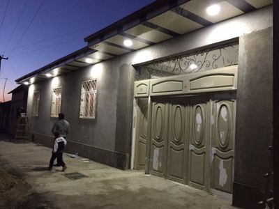 Hovli sotiladi 6 sotix, Turkiston mahalla, Betonkadan 10km
