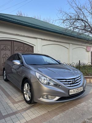 Hyundai Sonata 2012