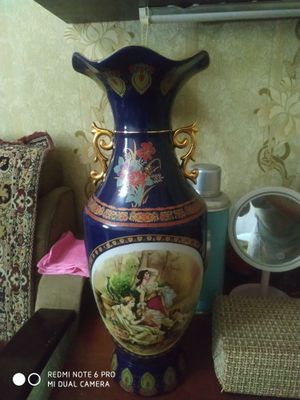 Продаётся фарфоровая ваза кобальт" ,