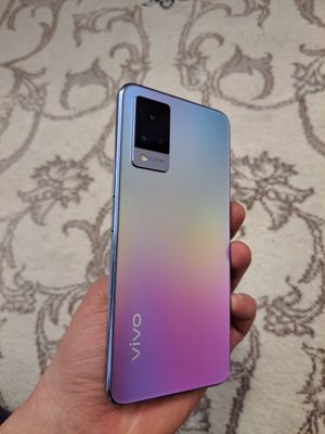 Vivo v21. 8/128 pamyati
