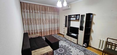Аренда 1/2 на 2 этаже. Ориентир " Братские могилы ".