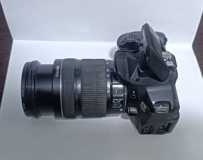 Canon D700 sotiladi 420$