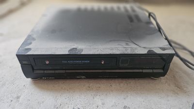 Videokaseta player, DVD player va SONY o'yin playeri