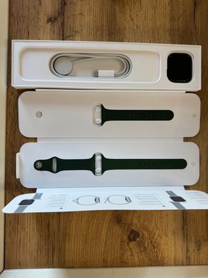 Apple Watch 7 45mm green