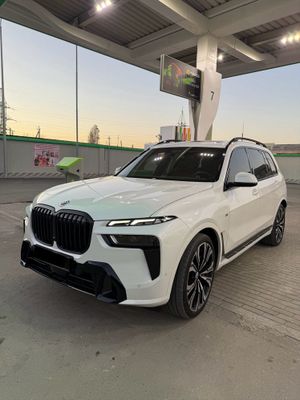 BMW X7 xDrive 40i full