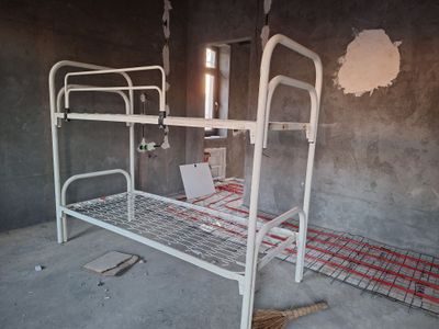Продаётся двухъярусная металлическая кровать в отличном состоянии
