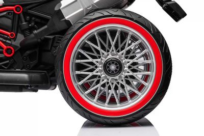3 oyoqli motosikl bolalar uchun yangidek