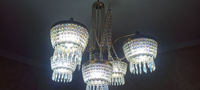 Продается люстра
